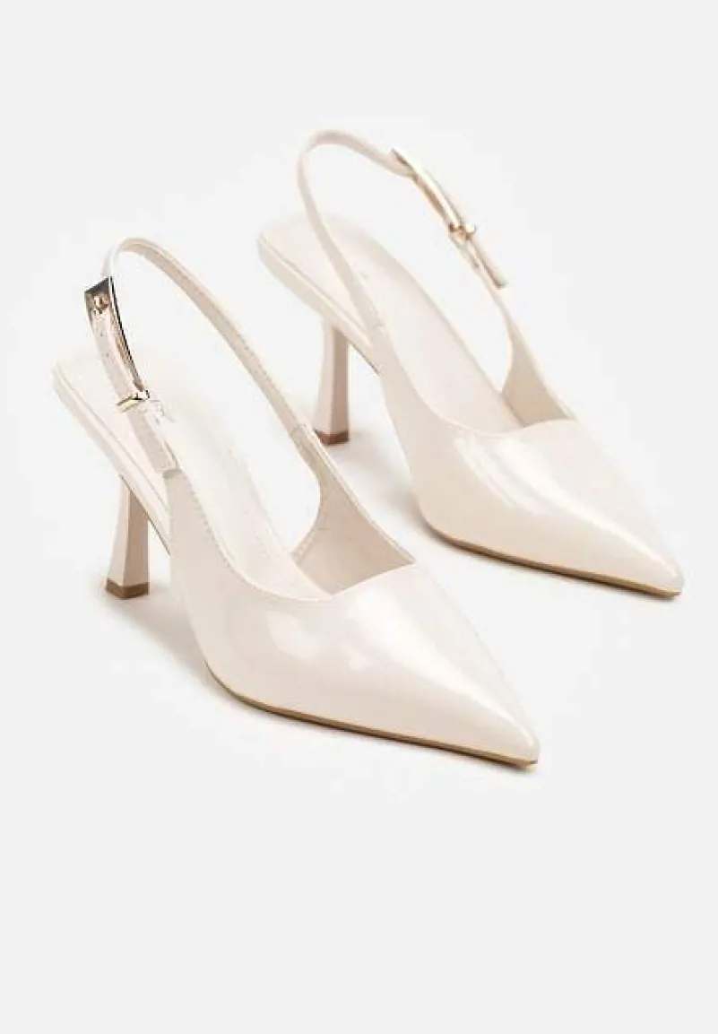 Beżowe Sandały Lakierowane na Szpilce Vices Typu Slingback Tilazea
