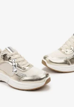 Beżowo-Złote Sznurowane Sneakersy Ozdobione Metaliczną Wstawką Kizria