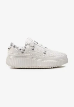 Białe Casualowe Sneakersy z Wiązaniem na Wzorzystej Grubej Podeszwie Aniata