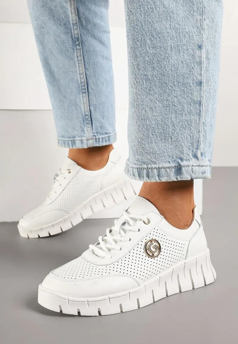 Białe Skórzane Sneakersy z Metaliczną Ozdobą i Skórzaną Wkładką Milothra