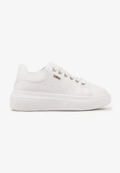 Białe Sneakersy na Niskim Koturnie Zdobione Metalicznymi Wstawkami Alirisa