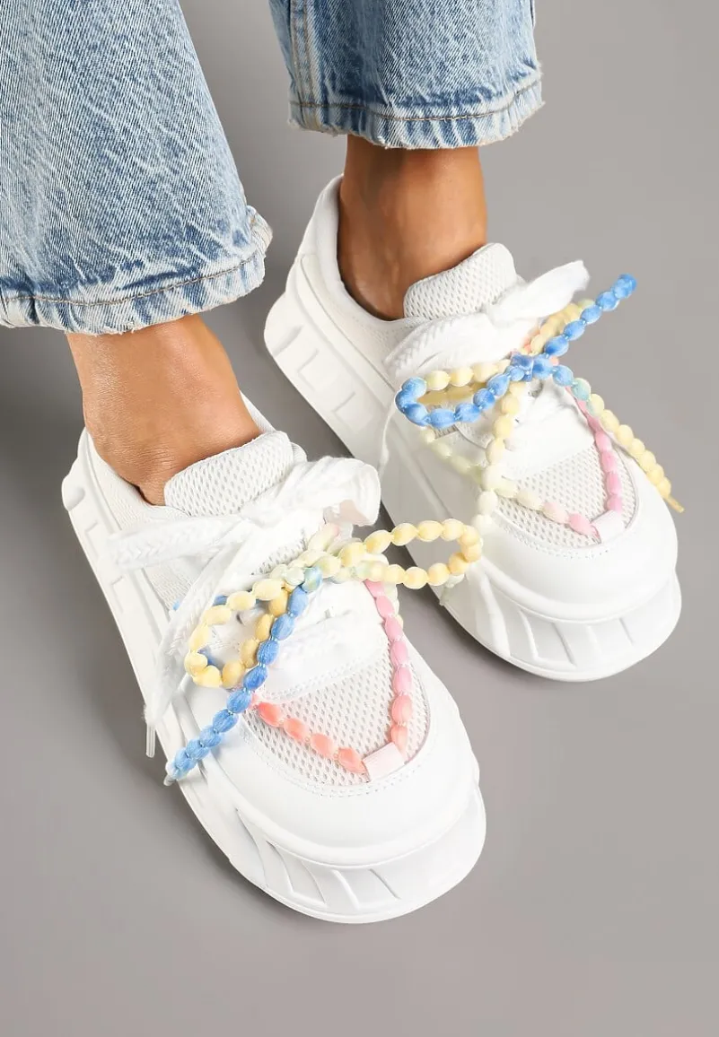 Białe Sneakersy na Platformie Ozdobione Koralikami Isivisa