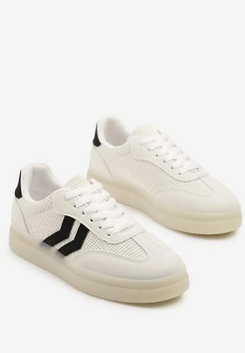 Białe Sneakersy Ozdobione Paskami Sadleane