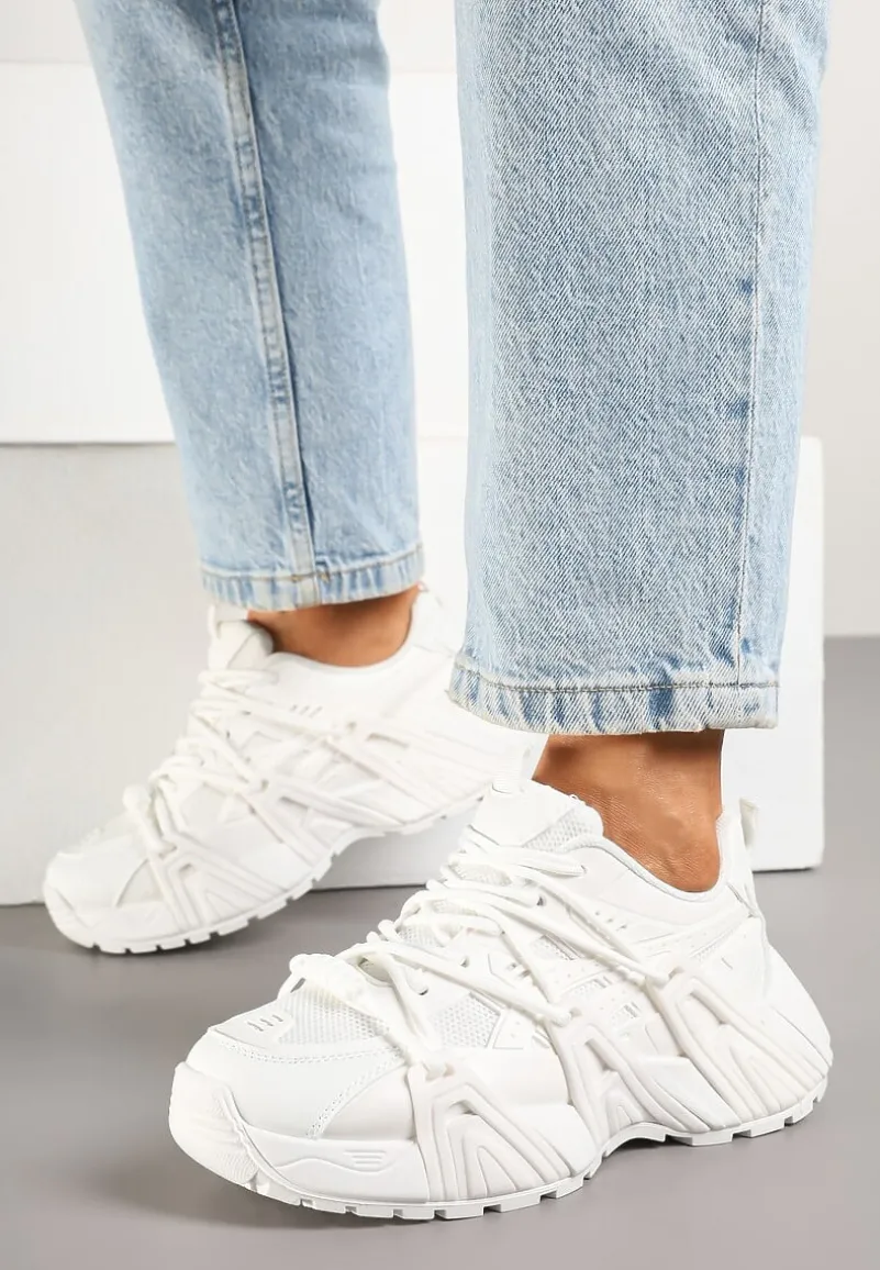 Białe Sneakersy Ozdobione Tłoczonym Wzorem Sanalitia