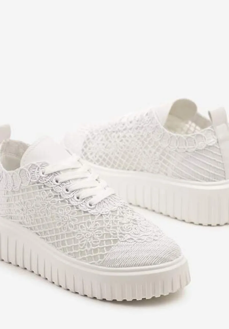 Białe Sneakersy Vices na Platformie z Ażurową Cholewką Lumerise