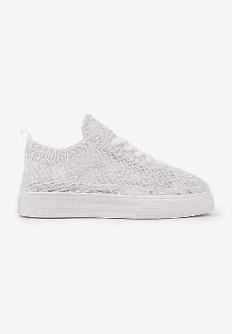 Białe Sneakersy z Ażurowej Koronki na Grubej Podeszwie Nanessia