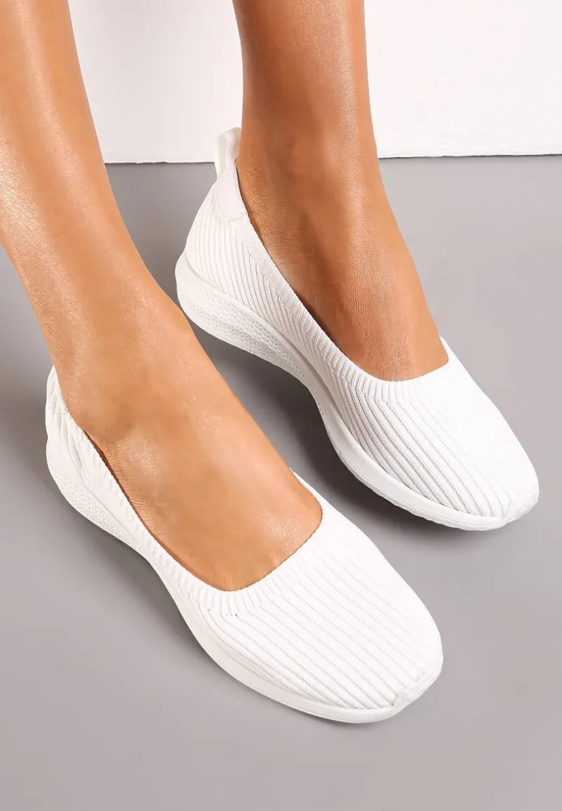 Białe Tenisówki Wsuwane z Elastyczną Cholewką Calvinus