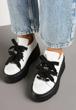Biało-Czarne Sneakersy Vices na Płaskiej Podeszwie z Metalicznymi Ozdobami i Sznurowaniem Neladith