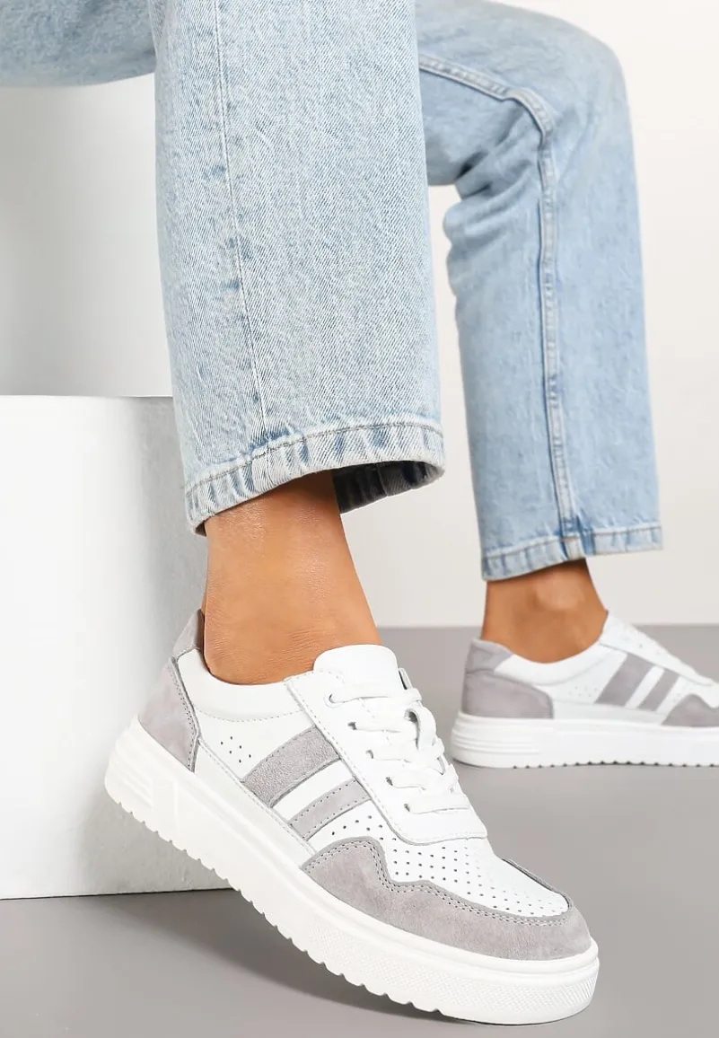 Biało-Szare Płaskie Sneakersy ze Skóry Naturalnej Ozdobione Paskami i Perforacją Floriwa