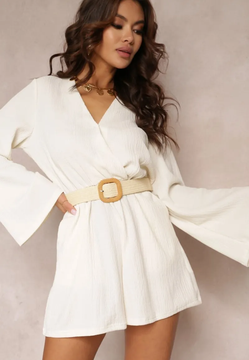 Biały Kombinezon z Kopertowym Dekoltem i Gumką w Pasie Acalio