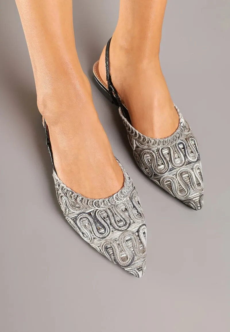 Czarne Sandały Slingback Vices z Metalicznymi Zdobieniami Janavie