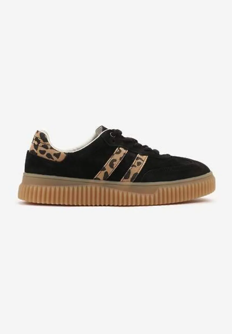 Czarne Zamszowe Sneakersy w Stylu Kultowych Tenisówek ze Skórzaną Wkładką i Wzorem w Panterkę Tenannia