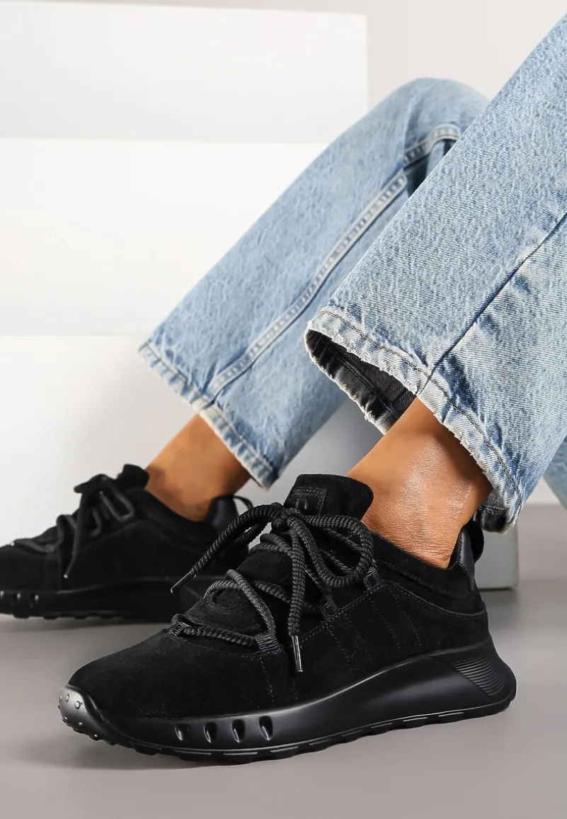 Czarne Zamszowe Sneakersy z Wkładką ze Skóry Naturalnej Dolavienne