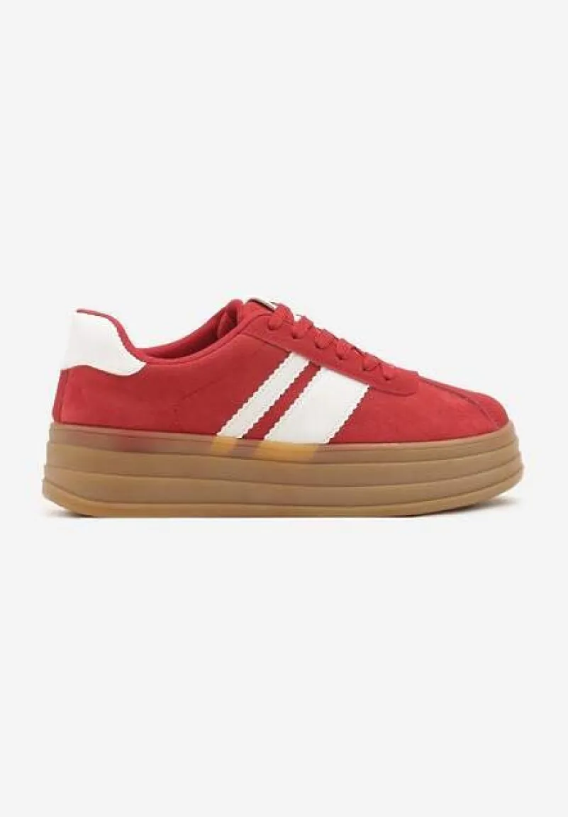 Czerwone Sneakersy Kultowe Tenisówki z Ozdobnymi Paskami Vandell