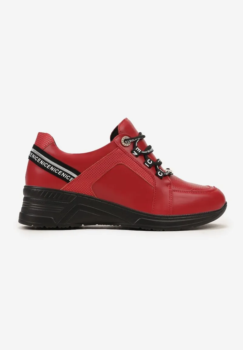 Czerwone Sneakersy ze Skórzaną Wkładką Ozdobione Napisami na Koturnie Dorvalia