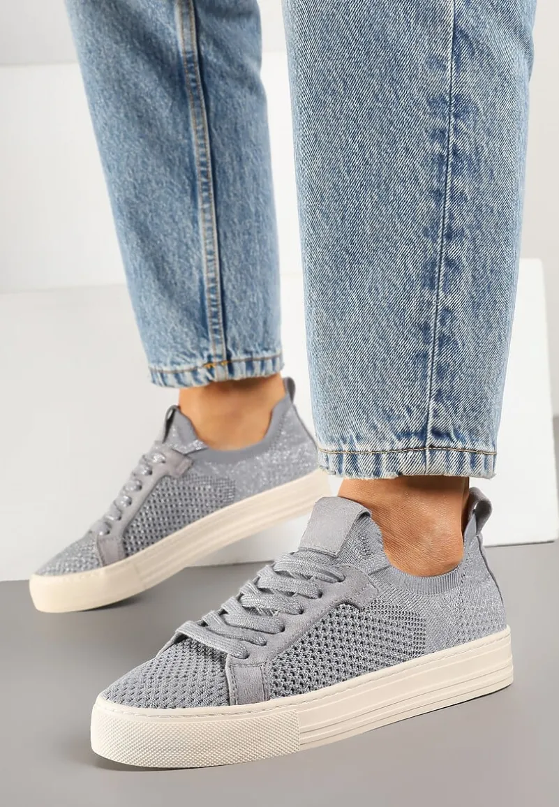 Srebrne Siateczkowe Sneakersy Ozdobione Metaliczną Nicią Nimiarene
